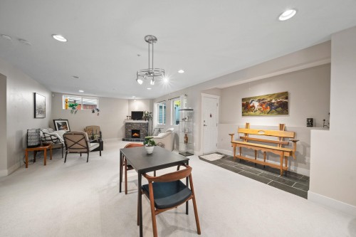 24781 Mcclure Drive, Maple Ridge, BC - Indoor