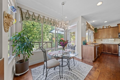 24781 Mcclure Drive, Maple Ridge, BC - Indoor