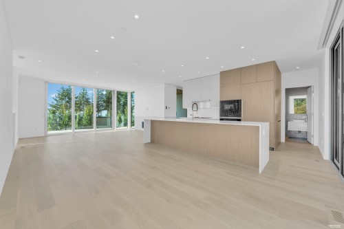 3317 Chippendale Road , West Vancouver, BC V7S 0B7 2