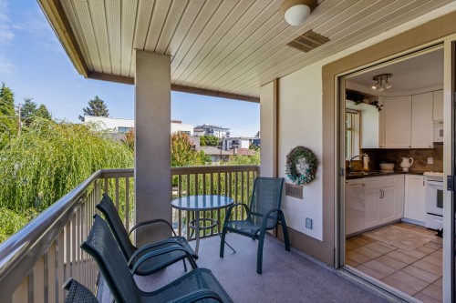 505-2059 Chesterfield Avenue, North Vancouver, BC - Outdoor With Balcony With Exterior