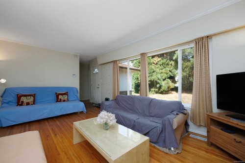 1234 Prairie Avenue, Port Coquitlam, BC - Indoor Photo Showing Living Room