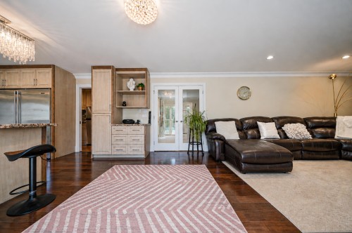 8231 Sunnywood Drive, Richmond, BC - Indoor