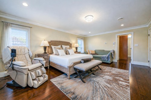 8231 Sunnywood Drive, Richmond, BC - Indoor Photo Showing Bedroom