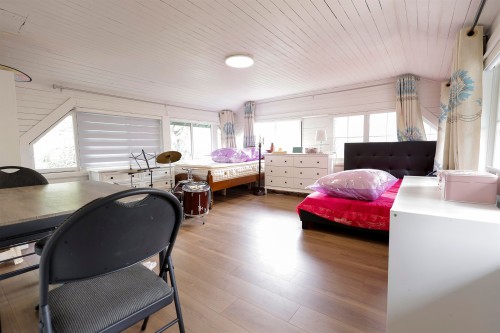 3874 13Th Avenue W, Vancouver, BC - Indoor Photo Showing Bedroom