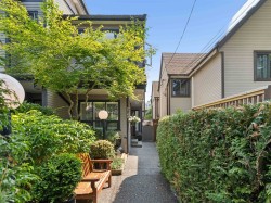 2760 2nd Avenue W Vancouver, BC V6K 1K3