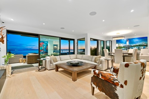 2356 Bellevue Avenue, West Vancouver, BC - Indoor