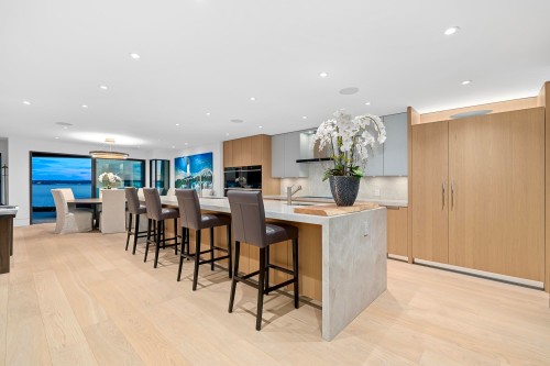 2356 Bellevue Avenue, West Vancouver, BC - Indoor