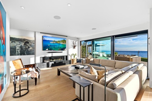 2356 Bellevue Avenue, West Vancouver, BC - Indoor Photo Showing Living Room