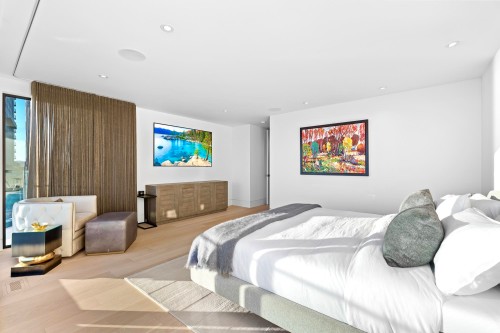 2356 Bellevue Avenue, West Vancouver, BC - Indoor Photo Showing Bedroom