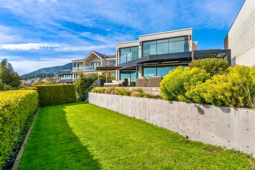 2356 Bellevue Avenue, West Vancouver, BC - Outdoor