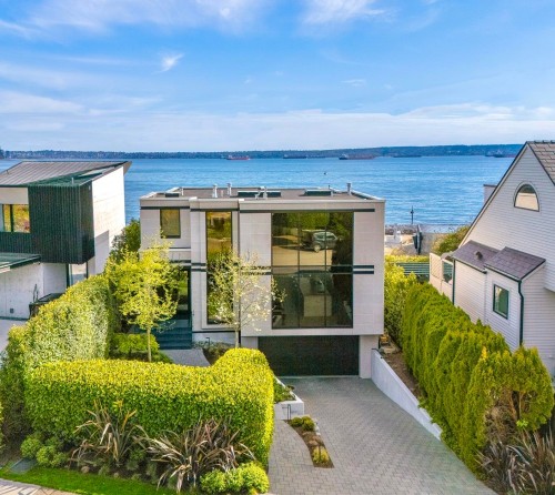 2356 Bellevue Avenue, West Vancouver, BC - Outdoor With Body Of Water