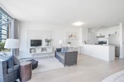 611-1330 Burrard Street  Vancouver, BC V6Z 2B8