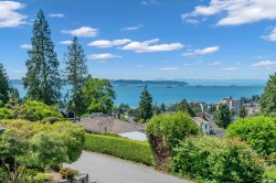 870 Leyland Street  West Vancouver, BC V7T 2L4