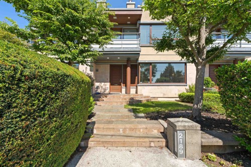 2189 Argyle Avenue  West Vancouver, BC V7V 1A5