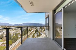 2501-602 Como Lake Avenue Coquitlam, BC V3J 0G2