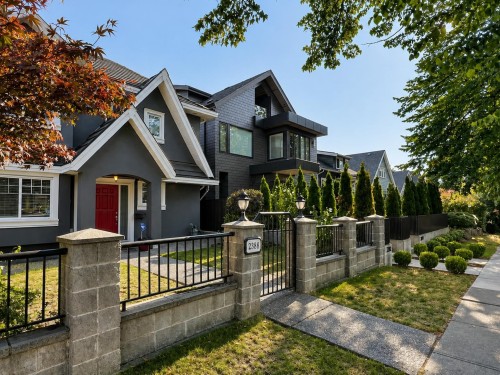 2388 5Th Avenue E, Vancouver, BC - Outdoor