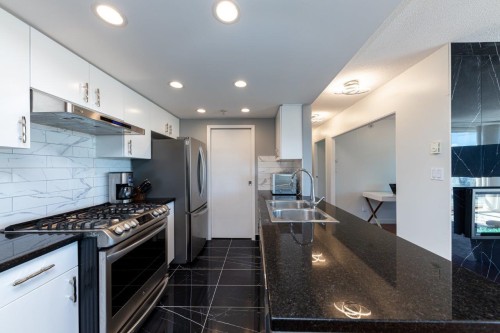 2905-1033 Marinaside Crescent , Vancouver, BC V6Z 3A3 2