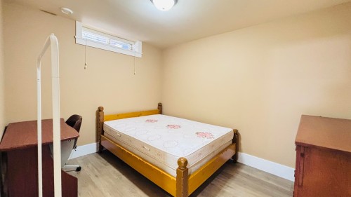 2-2139 22nd Avenue W, Vancouver, BC V6L 1L4 4
