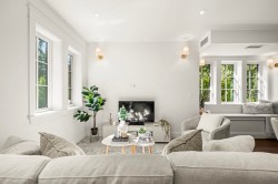 1-5819 Highbury Street  Vancouver, BC V6N 1Y9