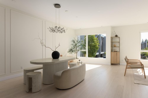 49-3597 Malsum Drive, North Vancouver, BC - Indoor Photo Showing Dining Room