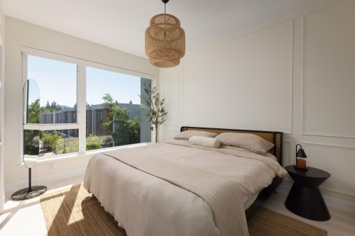 49-3597 Malsum Drive, North Vancouver, BC - Indoor Photo Showing Bedroom