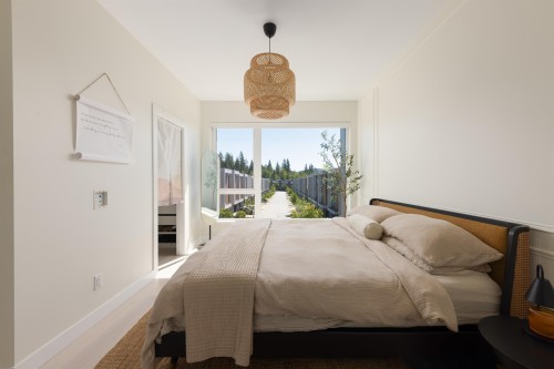 49-3597 Malsum Drive, North Vancouver, BC - Indoor Photo Showing Bedroom