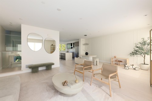 49-3597 Malsum Drive, North Vancouver, BC - Indoor