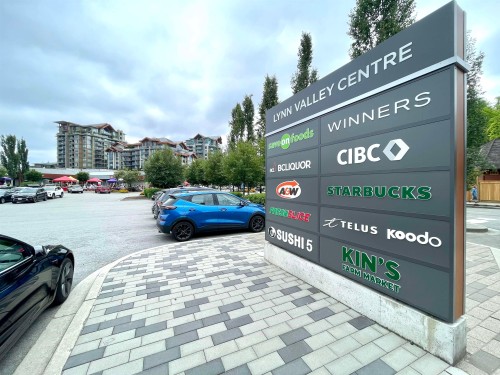 263-1100 29Th Street E, North Vancouver, BC - Outdoor