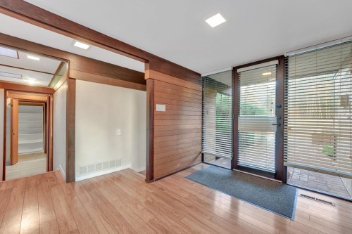4290 Salish Drive, Vancouver, BC - Indoor Photo Showing Other Room