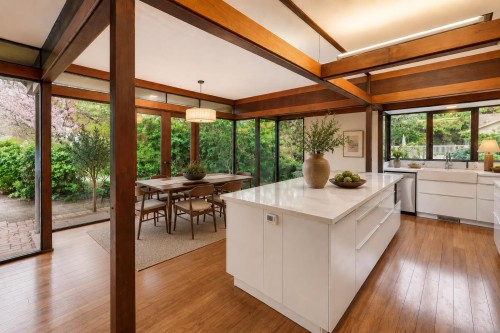 4290 Salish Drive, Vancouver, BC - Indoor