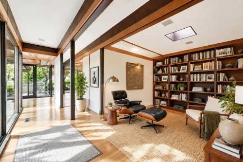 4290 Salish Drive, Vancouver, BC - Indoor