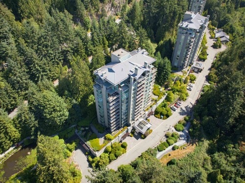 402-3355 Cypress Place  West Vancouver, BC V7S 3J9