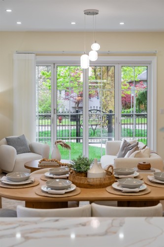 2-4503 15Th Avenue W, Vancouver, BC - Indoor