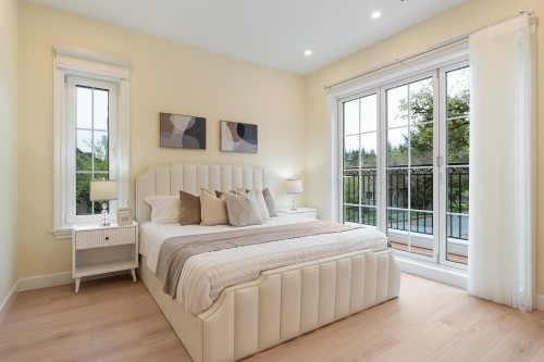 2-4503 15Th Avenue W, Vancouver, BC - Indoor Photo Showing Bedroom