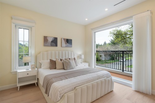 2-4503 15Th Avenue W, Vancouver, BC - Indoor Photo Showing Bedroom