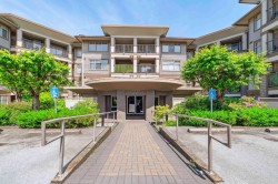 111-12238 224 Street Maple Ridge, BC V2X 8W5