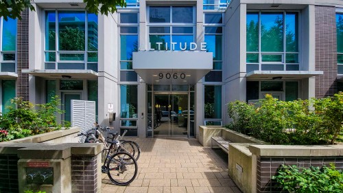1507-9060 University Crescent, Burnaby, BC - Outdoor With Facade