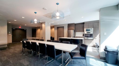 1507-9060 University Crescent, Burnaby, BC - Indoor
