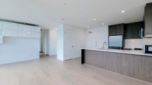 1507-9060 University Crescent, Burnaby, BC - Indoor Photo Showing Kitchen