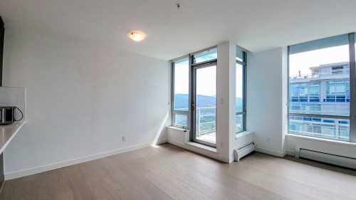 1507-9060 University Crescent, Burnaby, BC - Indoor Photo Showing Other Room