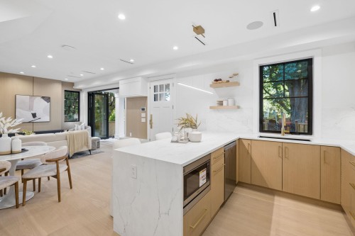 588 10Th Avenue E, Vancouver, BC 