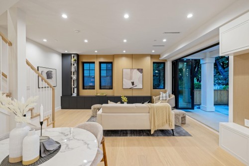 588 10Th Avenue E, Vancouver, BC 