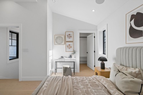 588 10Th Avenue E, Vancouver, BC 