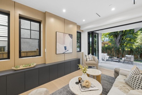 588 10Th Avenue E, Vancouver, BC 