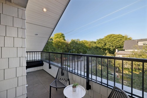 588 10Th Avenue E, Vancouver, BC 