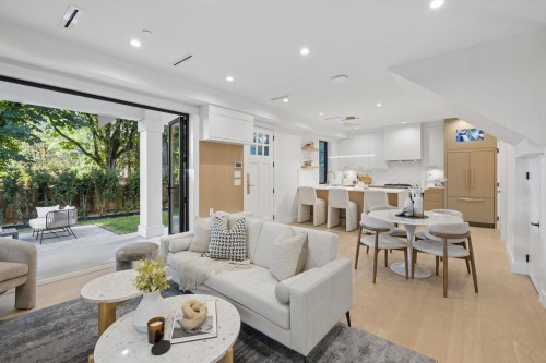 588 10Th Avenue E, Vancouver, BC 