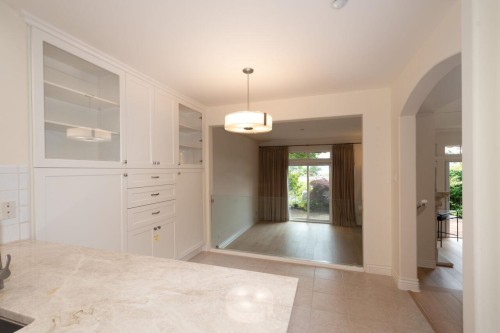 43 Point Terrace, West Vancouver, BC - Indoor Photo Showing Other Room