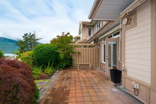 43 Point Terrace, West Vancouver, BC - Outdoor With Exterior
