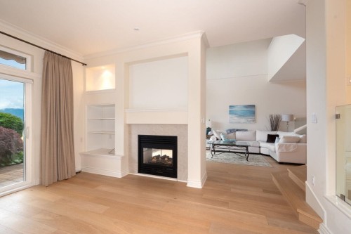 43 Point Terrace, West Vancouver, BC - Indoor Photo Showing Other Room With Fireplace