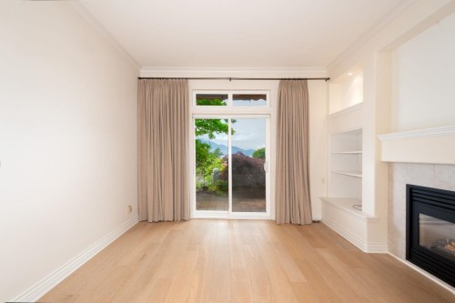 43 Point Terrace, West Vancouver, BC - Indoor With Fireplace